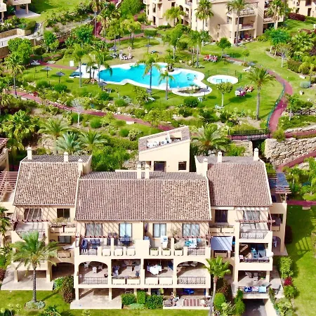 Apartment Quartiers Marbella Penthouse In Hacienda Cifuentes Benahavis Estepona