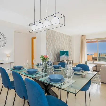 Quartiers Marbella Penthouse In Hacienda Cifuentes Benahavis Lejlighed