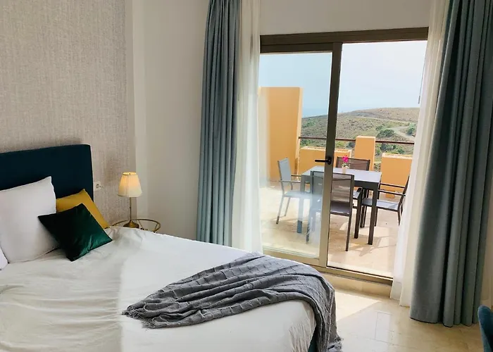 Quartiers Marbella Penthouse In Hacienda Cifuentes Benahavis Estepona