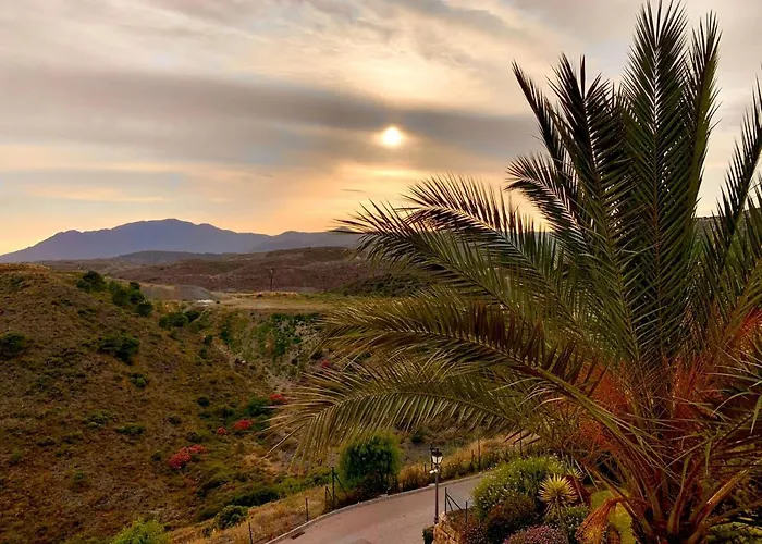 Quartiers Marbella Penthouse In Hacienda Cifuentes Benahavis Apartamento Estepona