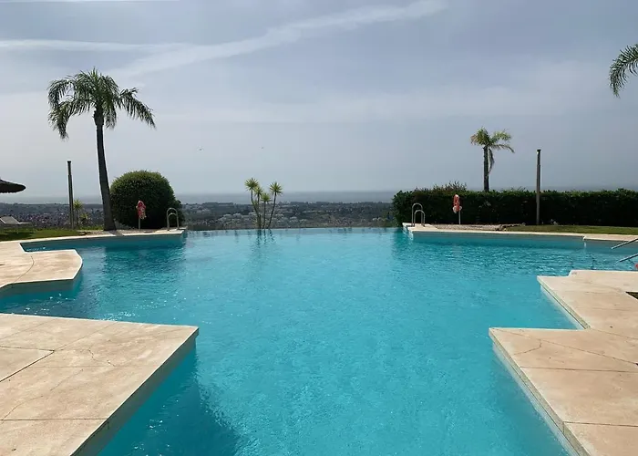 Quartiers Marbella Penthouse In Hacienda Cifuentes Benahavis